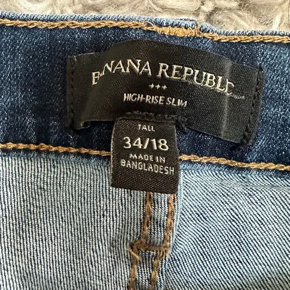 Banana Republic NWOT Cropped Raw Hem Medium Wash High Rise Slim Size 34/18 TALL - Picture 6 of 8